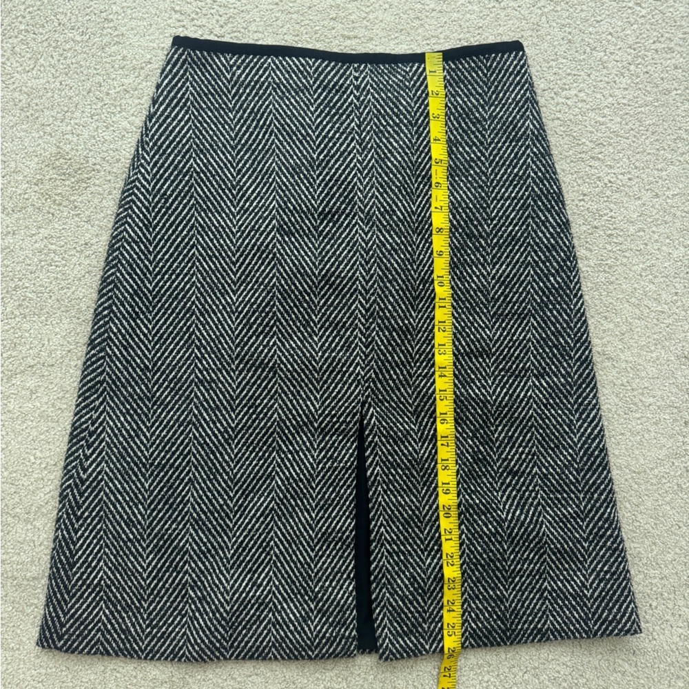 Ann Taylor Black and White Herringbone Skirt - Picture 7 of 8